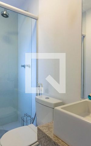 Apartamento à venda com 100m², 2 quartos e 2 vagasBanheiro 1