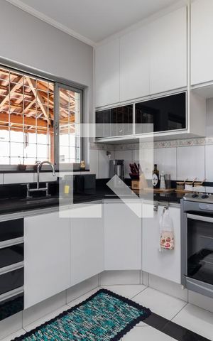 Casa à venda com 180m², 3 quartos e 2 vagasCozinha