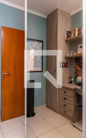 Casa à venda com 180m², 3 quartos e 2 vagasQuarto 3