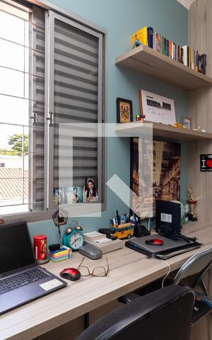 Casa à venda com 180m², 3 quartos e 2 vagasQuarto 3