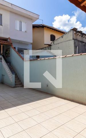 Casa à venda com 180m², 3 quartos e 2 vagasQuintal