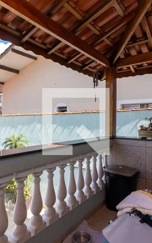 Casa à venda com 180m², 3 quartos e 2 vagasLavanderia