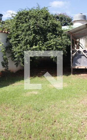 Casa à venda com 170m², 3 quartos e 6 vagasquintal