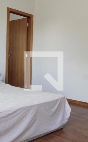 Casa à venda com 170m², 3 quartos e 6 vagassuite