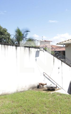 Casa à venda com 170m², 3 quartos e 6 vagasquintal