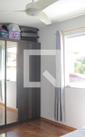 Casa à venda com 170m², 3 quartos e 6 vagassuite