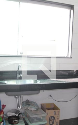 Casa à venda com 170m², 3 quartos e 6 vagascozinha