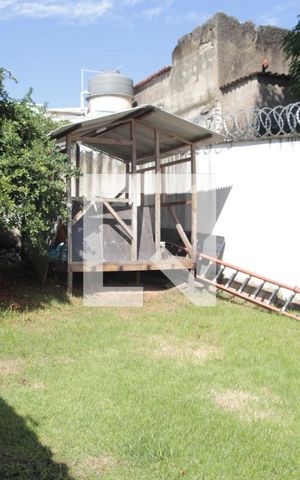 Casa à venda com 170m², 3 quartos e 6 vagasquintal