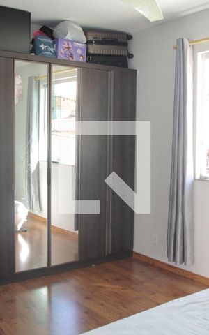 Casa à venda com 170m², 3 quartos e 6 vagassuite
