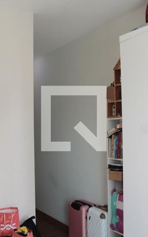 Casa à venda com 170m², 3 quartos e 6 vagasquarto 01
