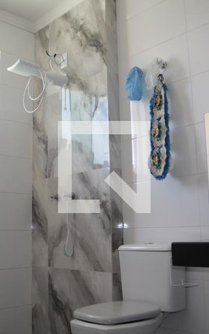 Casa à venda com 170m², 3 quartos e 6 vagasbanheiro da suite