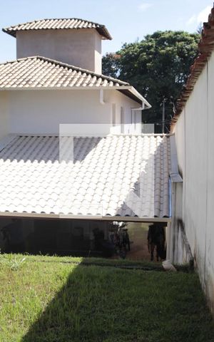 Casa à venda com 170m², 3 quartos e 6 vagasquintal
