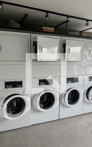 Studio à venda com 28m², 1 quarto e sem vaga Studio à venda com 28m², 1 quarto e sem vagaLavanderia