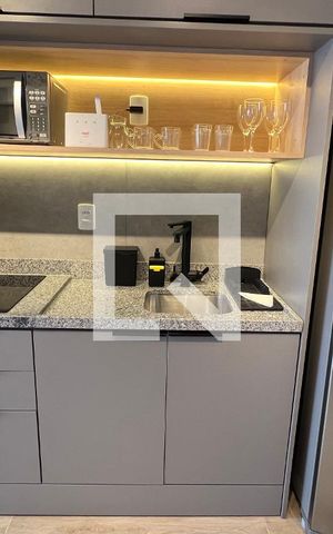 Studio à venda com 28m², 1 quarto e sem vaga Studio à venda com 28m², 1 quarto e sem vagaCozinha - Armários