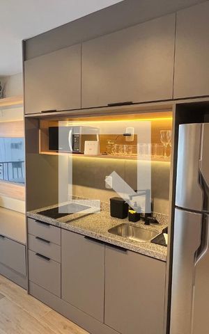 Studio à venda com 28m², 1 quarto e sem vaga Studio à venda com 28m², 1 quarto e sem vagaCozinha - Armários