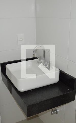 Casa para alugar com 151m², 2 quartos e 1 vagaBanheiro