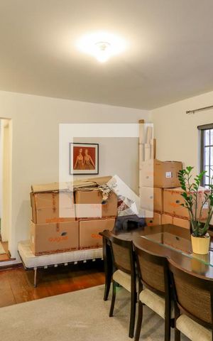 Casa para alugar com 141m², 3 quartos e 2 vagas Casa para alugar com 141m², 3 quartos e 2 vagasSala de Jantar