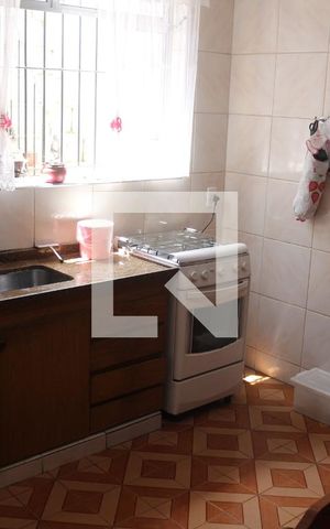 Casa à venda com 108m², 2 quartos e 2 vagasCozinha