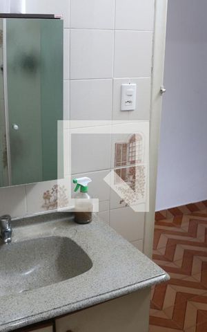 Casa à venda com 108m², 2 quartos e 2 vagasBanheiro 2