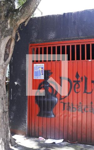 Casa à venda com 350m², 4 quartos e 1 vagaFachada
