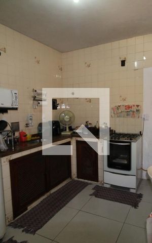 Casa à venda com 260m², 5 quartos e 2 vagasCozinha