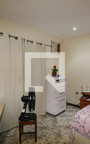 Casa à venda com 260m², 5 quartos e 2 vagasQuarto 3