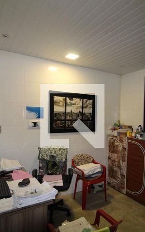 Casa à venda com 260m², 5 quartos e 2 vagasSuíte 1 