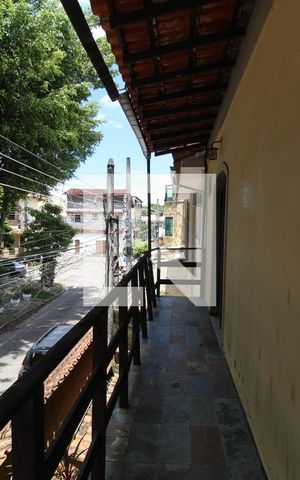 Casa à venda com 260m², 5 quartos e 2 vagasVaranda da suíte 2 e um dos quartos