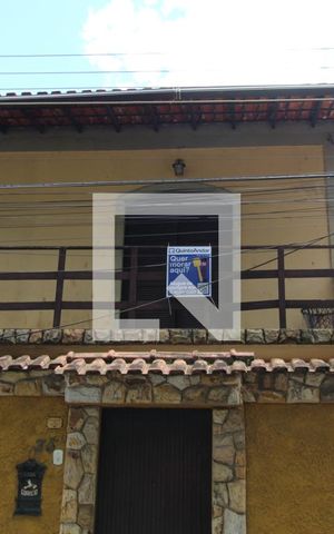 Casa à venda com 260m², 5 quartos e 2 vagasPlaca