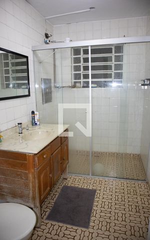 Casa à venda com 280m², 3 quartos e 2 vagasBanheiro 3