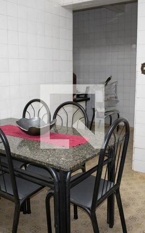 Casa à venda com 280m², 3 quartos e 2 vagasCozinha