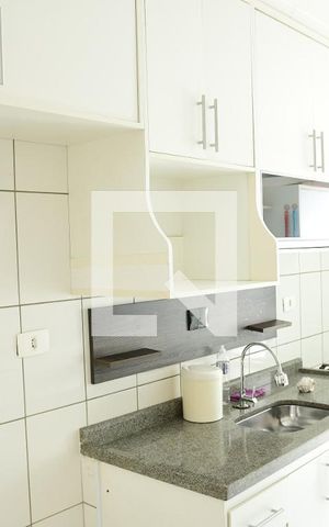 Apartamento para alugar com 57m², 2 quartos e 2 vagasCozinha