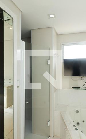 Apartamento à venda com 135m², 3 quartos e 2 vagasBanheiro da Suíte