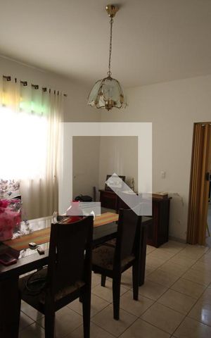 Casa à venda com 140m², 3 quartos e 2 vagasCopa