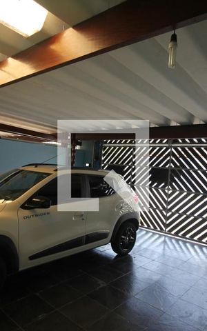 Casa à venda com 140m², 3 quartos e 2 vagasGaragem