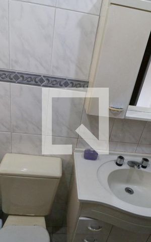 Casa à venda com 220m², 3 quartos e 1 vaga Casa à venda com 220m², 3 quartos e 1 vagaBanheiro