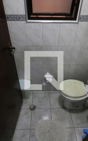Casa à venda com 220m², 3 quartos e 1 vaga Casa à venda com 220m², 3 quartos e 1 vagaLavabo