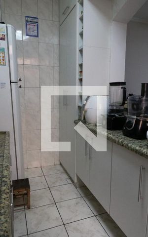 Casa à venda com 220m², 3 quartos e 1 vaga Casa à venda com 220m², 3 quartos e 1 vagaCozinha