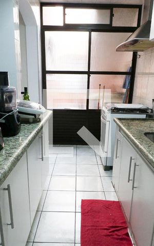 Casa à venda com 220m², 3 quartos e 1 vaga Casa à venda com 220m², 3 quartos e 1 vagaCozinha