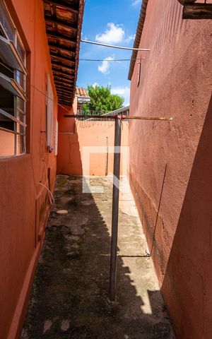 Casa à venda com 137m², 2 quartos e 2 vagas Casa à venda com 137m², 2 quartos e 2 vagasQuintal