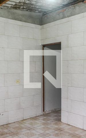 Casa à venda com 225m², 4 quartos e 1 vaga Casa à venda com 225m², 4 quartos e 1 vagaEdícula