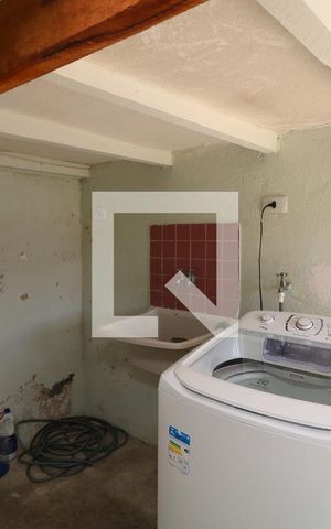 Casa à venda com 300m², 3 quartos e 4 vagasLavanderia