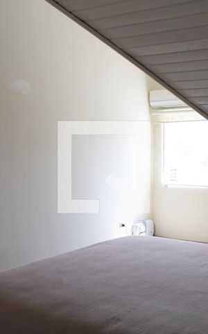 Casa à venda com 240m², 4 quartos e 2 vagasÁtico