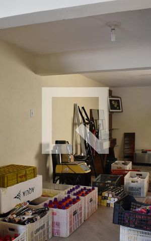 Casa à venda com 240m², 4 quartos e 2 vagasDepósito