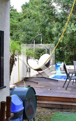 Casa à venda com 240m², 4 quartos e 2 vagasChurrasqueira