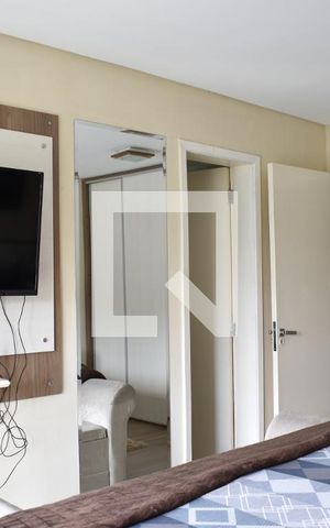 Casa à venda com 240m², 4 quartos e 2 vagasSuíte