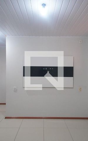 Casa à venda com 230m², 3 quartos e 2 vagas Casa à venda com 230m², 3 quartos e 2 vagassuite