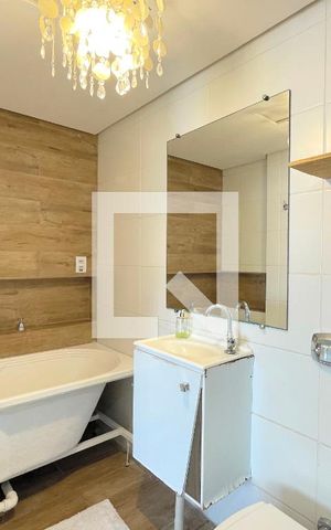 Apartamento para alugar com 129m², 3 quartos e 1 vaga Apartamento para alugar com 129m², 3 quartos e 1 vagaBanheiro suíte