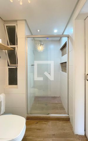 Apartamento para alugar com 129m², 3 quartos e 1 vaga Apartamento para alugar com 129m², 3 quartos e 1 vagaBanheiro suíte
