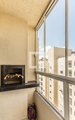 Apartamento à venda com 42m², 1 quarto e 1 vaga Apartamento à venda com 42m², 1 quarto e 1 vagaVaranda